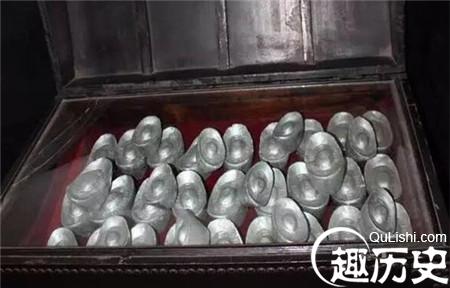 他一生都在反腐反贪却被“清朝最大老虎”毒死