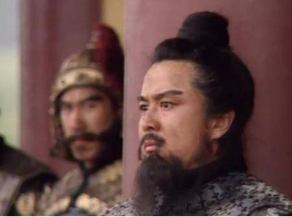 颜良的武艺怎么样？吕布麾下猛将，为救其命关羽向曹操下跪求情