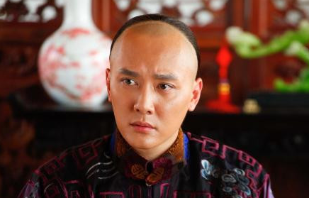 胤禩是位颇有名望的皇子，康熙为何时不时对他进行打压？