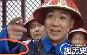 古代人们喜欢穿宽袍大袖 是时尚呢还是实用呢？