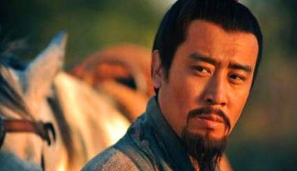 曹操南下荆州时，百姓都是心甘情愿地跟随刘备渡江吗？