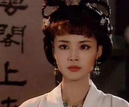 武则天让上官婉儿家破人亡 武则天为什么还敢将上官婉儿带在身边