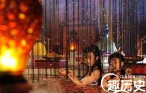 古代奇葩皇帝：偷偷看宫女洗澡却摔下房檐