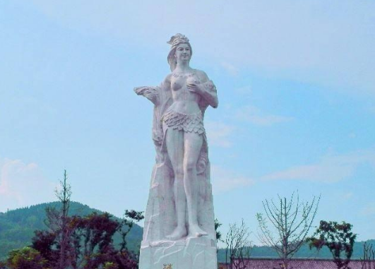 “中华”二字是怎么来的？“华”字具有哪些意义？