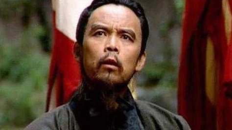 庞统在投靠刘备前，他在周瑜旗下做过哪些事情？