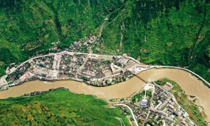 据民间传说,开垦河与唐朝名将樊梨花征西时有何关系?