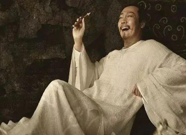 为什么说李白是个造梦者？他的梦里有哪些内容？