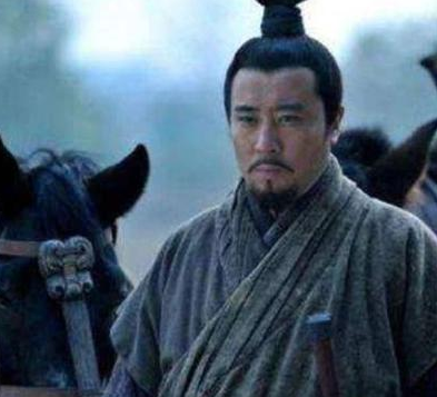 刘备为什么会传位给扶不起的刘禅 传给其他人不行吗
