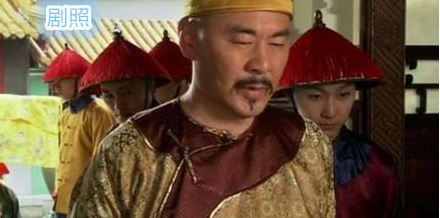 乾隆皇帝不是一个明君吗 乾隆为何会放着和珅这个贪官不办