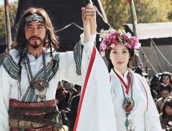 历史上，宣太后的晚年生活是怎样的？如何评价宣太后？