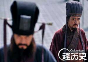 三国历史上枭雄刘备与奸雄曹操比到底差在哪？