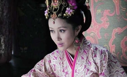 楚怀王最器重的就是屈原，为什么却说是郑袖害了屈原？