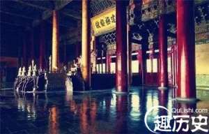 揭秘：北京故宫铺地的金砖值多少钱一块？
