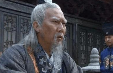 李善长在明朝建立过程中立下哪些功劳？他为何会引起朱元璋的不满？