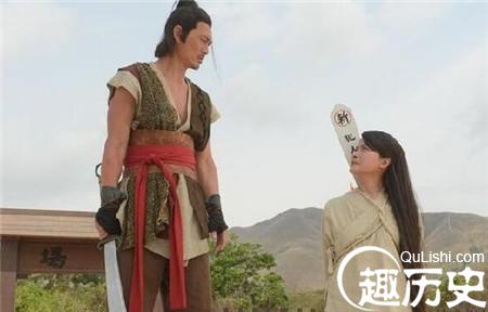 古代刽子手砍头之前为什么要先往刀上喷酒？