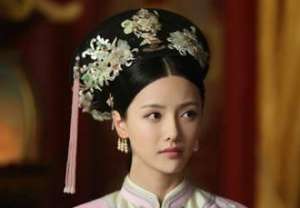 为康熙生育最多儿女的妃嫔是谁？其中四子均早夭