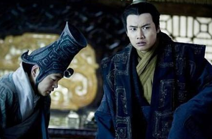 秦始皇死后 丞相李斯为什么会选择秘不发丧