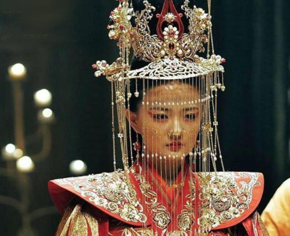 满都海夫人为北元做出了哪些贡献？她彰显了哪些品质？