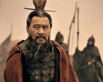 历史上刘备带十多万百姓逃亡是真实存在的吗？是怎么回事