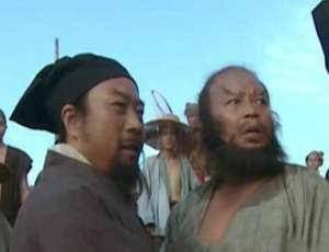 晁盖亲征曾头市时，吴用公孙胜为什么没有一起去？
