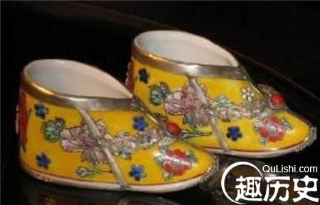 古代女子出嫁 娘家需配置什么奇葩嫁妆指点新人