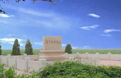 战国时期稷下学宫有哪些学者？稷下学宫的学术特色是怎样的？