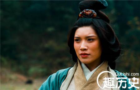 曹操为何要把关羽和甘糜两位嫂子关一座房子里-