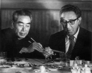 绝密文件解密：美国曾四次欲对中国发动核战！