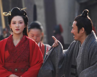 华督发动兵变，入宫弑君的真相是什么？真的是因为一个女人？