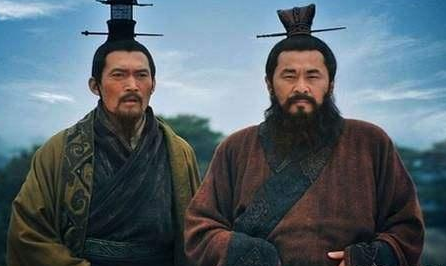 关羽和曹操的私人关系为何如此暧昧 关羽为什么被迫加入曹操