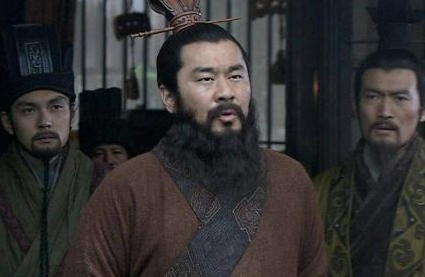 曹操作为一个爱才之人 曹操为什么要杀杨修