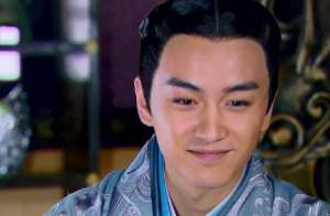 刘奭作为汉宣帝的儿子，他又是什么时候继承皇位的？