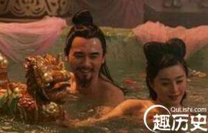 太监不小心看到皇帝与爱妃亲热会是什么结果？
