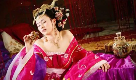 从身份低微的歌女到司马曜宠妃，陈归女结局如何？
