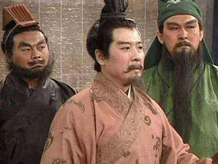 历史上曹操看中关羽哪一点 曹操为何对关羽如此偏爱